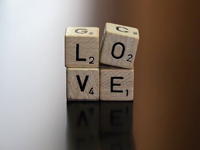 Cómo jugar al Scrabble: Guía completa para dominar el tablero